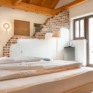 Luna Sleeping Hotel